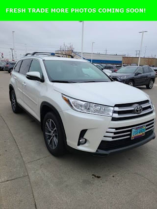 2019 Toyota Highlander XLE 5TDJZRFHXKS926501 2019 Toyota Highlander XLE
