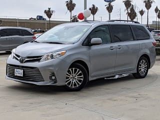 2018 Toyota Sienna XLE 8-Passenger 5TDYZ3DCXJS931697 2018 Toyota Sienna XLE 8-Passenger