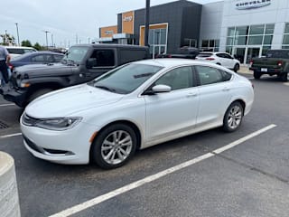 2016 Chrysler 200 Limited 1C3CCCAB3GN133228 2016 Chrysler 200 Limited