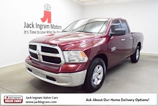 2018 Ram Pickup 1500 1C6RR6GG8JS298829 2018 Ram Pickup 1500