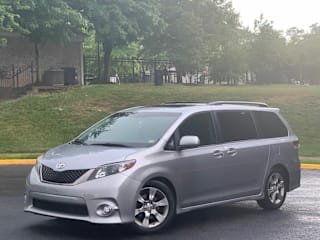 2012 Toyota Sienna SE 8-Passenger 5TDXK3DC3CS248498 2012 Toyota Sienna SE 8-Passenger