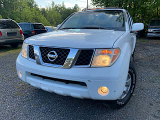 2005 Nissan Pathfinder SE 5N1AR18W35C738840 2005 Nissan Pathfinder SE