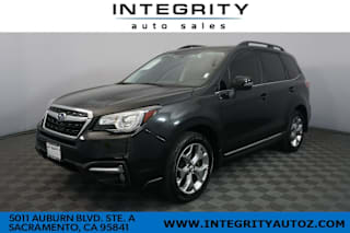 2018 Subaru Forester 2.5i Touring JF2SJAWC4JH580774 2018 Subaru Forester 2.5i Touring
