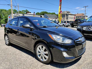 2012 Hyundai Accent SE KMHCU5AE2CU054076 2012 Hyundai Accent SE