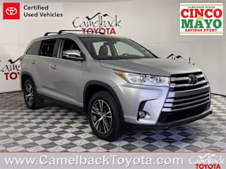 2019 Toyota Highlander LE 5TDZZRFHXKS335586 2019 Toyota Highlander LE