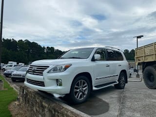 2014 Lexus LX 570 Base JTJHY7AX7E4135456 2014 Lexus LX 570 Base