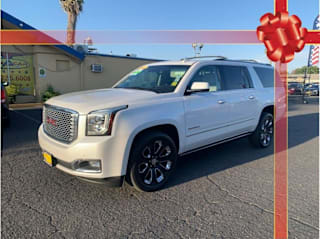 2016 GMC Yukon XL Denali 1GKS1HKJ4GR194813 2016 GMC Yukon XL Denali