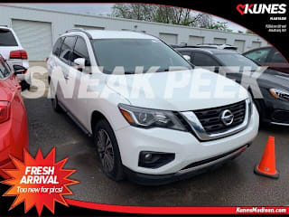 2017 Nissan Pathfinder SV 5N1DR2MN7HC696287 2017 Nissan Pathfinder SV