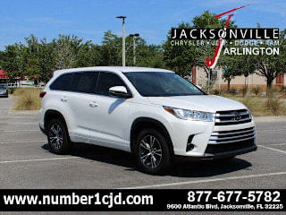 2017 Toyota Highlander LE 5TDZARFH9HS027230 2017 Toyota Highlander LE