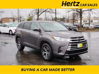 2019 Toyota Highlander LE 5TDZZRFH5KS303256 2019 Toyota Highlander LE