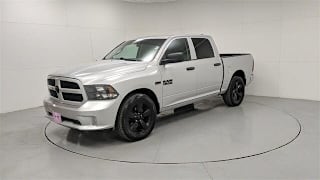 2018 Ram Pickup 1500 Express 1C6RR6KT3JS132013 2018 Ram Pickup 1500 Express