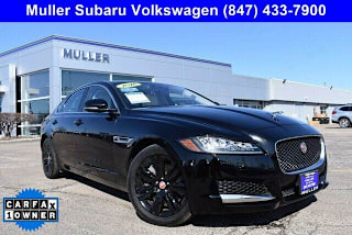 2016 Jaguar XF 35t Premium SAJBJ4BV3GCY19486 2016 Jaguar XF 35t Premium