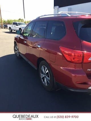 2017 Nissan Pathfinder S 5N1DR2MN3HC902804 2017 Nissan Pathfinder S