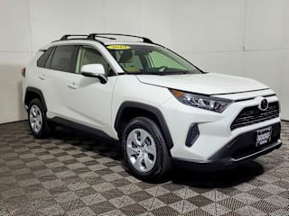 2019 Toyota RAV4 LE JTMG1RFV4KD002851 2019 Toyota RAV4 LE