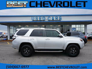 2016 Toyota 4Runner SR5 JTEZU5JR2G5112832 2016 Toyota 4Runner SR5