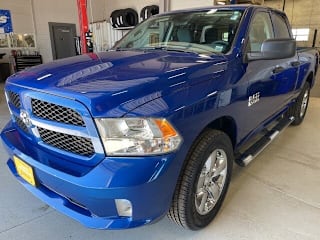 2018 Ram Pickup 1500 Express 1C6RR7FGXJS269081 2018 Ram Pickup 1500 Express