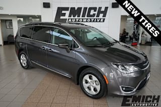 2017 Chrysler Pacifica Touring-L Plus 2C4RC1EGXHR770461 2017 Chrysler Pacifica Touring-L Plus