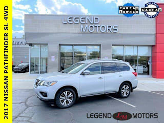 2017 Nissan Pathfinder SL 5N1DR2MM6HC604111 2017 Nissan Pathfinder SL