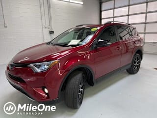 2018 Toyota RAV4 2T3JFREV0JW732895 2018 Toyota RAV4