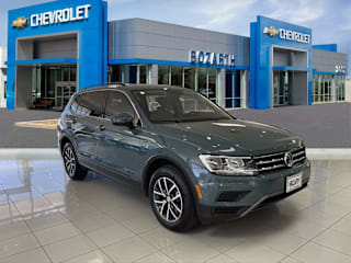 2019 Volkswagen Tiguan 2.0T SEL R-Line 4Motion 3VV2B7AXXKM139447 2019 Volkswagen Tiguan 2.0T SEL R-Line 4Motion