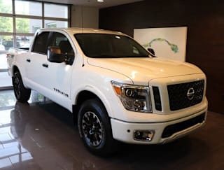 2019 Nissan Titan PRO-4X 1N6AA1E53KN535693 2019 Nissan Titan PRO-4X