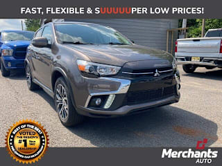 2018 Mitsubishi Outlander Sport 2.4 SE JA4AR3AW0JZ003406 2018 Mitsubishi Outlander Sport 2.4 SE