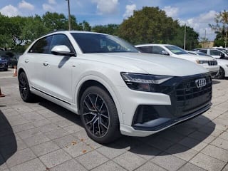 2021 Audi Q8 WA1EVAF12MD003889 2021 Audi Q8