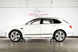 2019 Bentley Bentayga SJAAM2ZV7KC027489 2019 Bentley Bentayga
