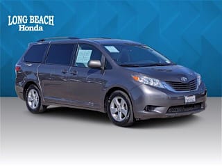 2017 Toyota Sienna LE 8-Passenger 5TDKZ3DC3HS792688 2017 Toyota Sienna LE 8-Passenger