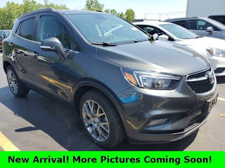 2018 Buick Encore Sport Touring KL4CJ1SB8JB564817 2018 Buick Encore Sport Touring