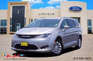 2019 Chrysler Pacifica Touring L 2C4RC1BG4KR627193 2019 Chrysler Pacifica Touring L