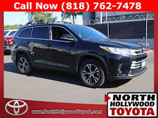 2018 Toyota Highlander LE 5TDZARFH3JS039167 2018 Toyota Highlander LE