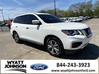 2017 Nissan Pathfinder S 5N1DR2MN3HC905931 2017 Nissan Pathfinder S