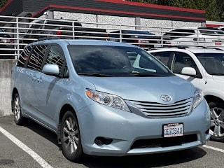 2017 Toyota Sienna LE 7-Passenger 5TDJZ3DCXHS165286 2017 Toyota Sienna LE 7-Passenger