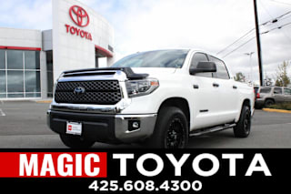 2018 Toyota Tundra SR5 5TFDY5F11JX759627 2018 Toyota Tundra SR5