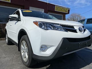 2014 Toyota RAV4 XLE JTMRFREV6ED059939 2014 Toyota RAV4 XLE