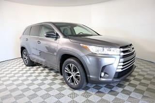 2017 Toyota Highlander LE Plus 5TDZZRFH2HS222725 2017 Toyota Highlander LE Plus