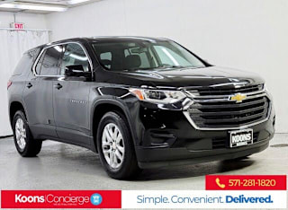2018 Chevrolet Traverse LS 1GNERFKW4JJ155699 2018 Chevrolet Traverse LS