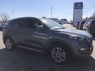 2017 Hyundai Tucson SE KM8J3CA42HU596193 2017 Hyundai Tucson SE