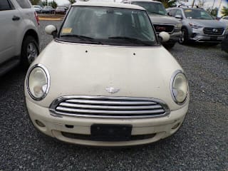 2007 MINI Cooper Base WMWMF33597TT54081 2007 MINI Cooper Base