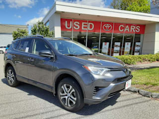 2018 Toyota RAV4 LE JTMBFREV5JJ734810 2018 Toyota RAV4 LE