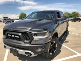 2019 Ram Pickup 1500 1C6SRFLT0KN576966 2019 Ram Pickup 1500