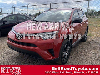 2017 Toyota RAV4 LE JTMZFREV1HJ142460 2017 Toyota RAV4 LE