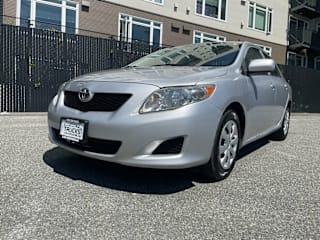 2010 Toyota Corolla LE 1NXBU4EE9AZ284677 2010 Toyota Corolla LE