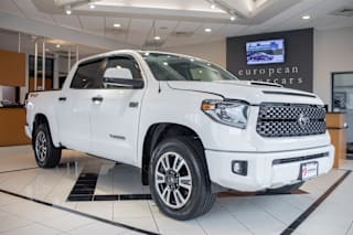 2019 Toyota Tundra SR5 5TFDY5F17KX789846 2019 Toyota Tundra SR5