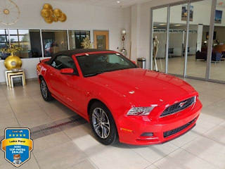 2014 Ford Mustang V6 Premium 1ZVBP8EM6E5325693 2014 Ford Mustang V6 Premium