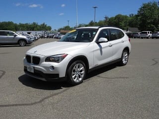 2014 BMW X1 xDrive28i WBAVL1C56EVY13103 2014 BMW X1 xDrive28i