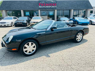 2005 Ford Thunderbird Deluxe 1FAHP60A05Y106988 2005 Ford Thunderbird Deluxe