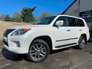 2015 Lexus LX 570 JTJHY7AX2F4182640 2015 Lexus LX 570