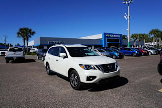 2017 Nissan Pathfinder SL 5N1DR2MM1HC634827 2017 Nissan Pathfinder SL